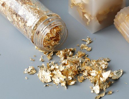 GLASS COAT RESIN MIX-IN FOIL FLAKES GOLD 0.8G - Click for more info